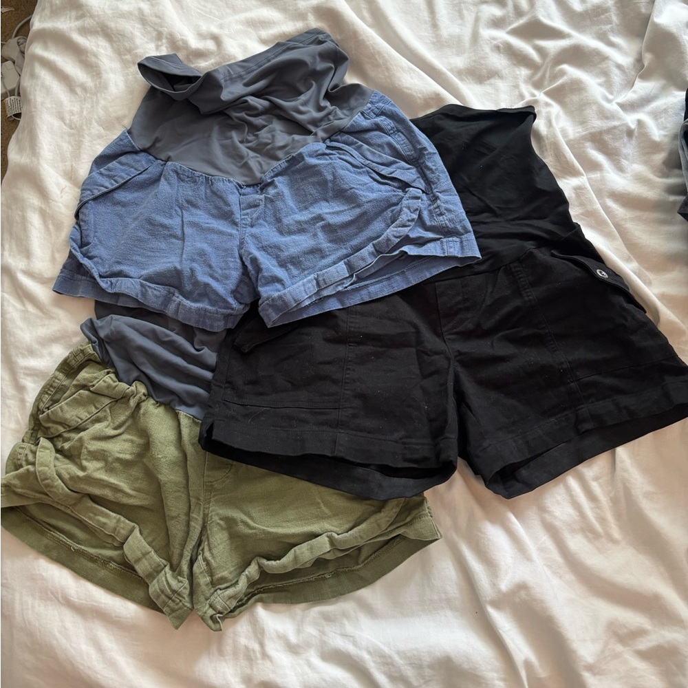 Maternity BUNDLE 3 pairs of shorts size medium